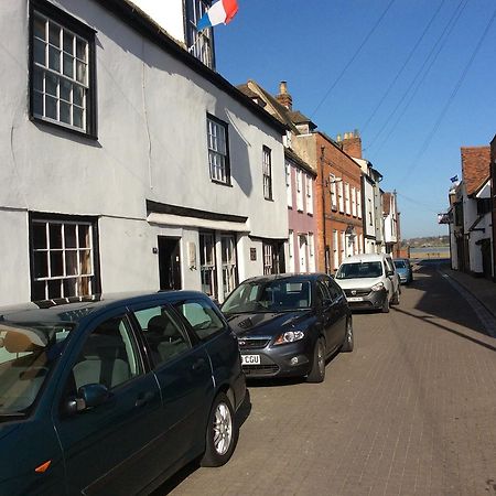 Swanhouse Bed and Breakfast Harwich Eksteriør billede